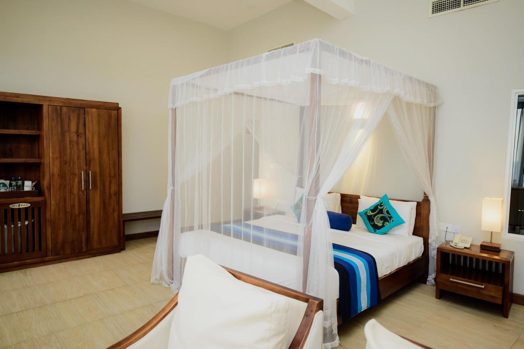 Hotel Refresh Blue Hikkaduwa Εξωτερικό φωτογραφία