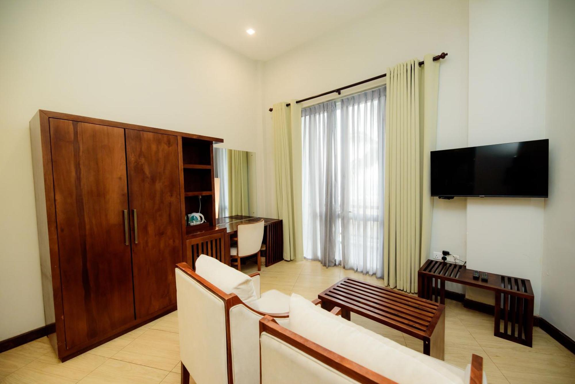 Hotel Refresh Blue Hikkaduwa Εξωτερικό φωτογραφία